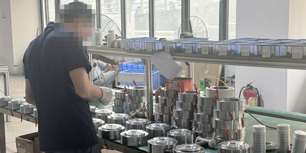 斷電剎車器可以用模切機(jī)有何不解嗎