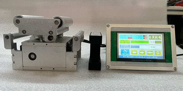 復(fù)卷糾偏機(jī)